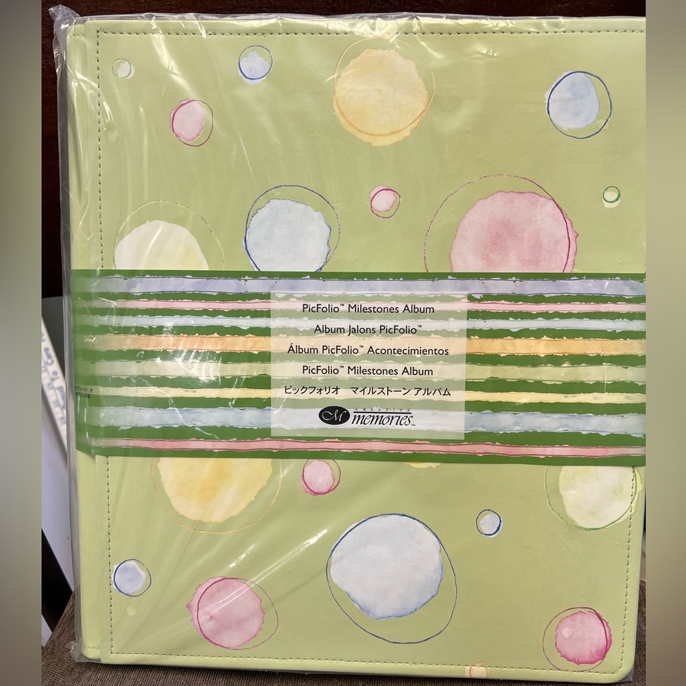 Creative Memories Playful PicFolio Milestone Green Album 12”x14” *NEW*
